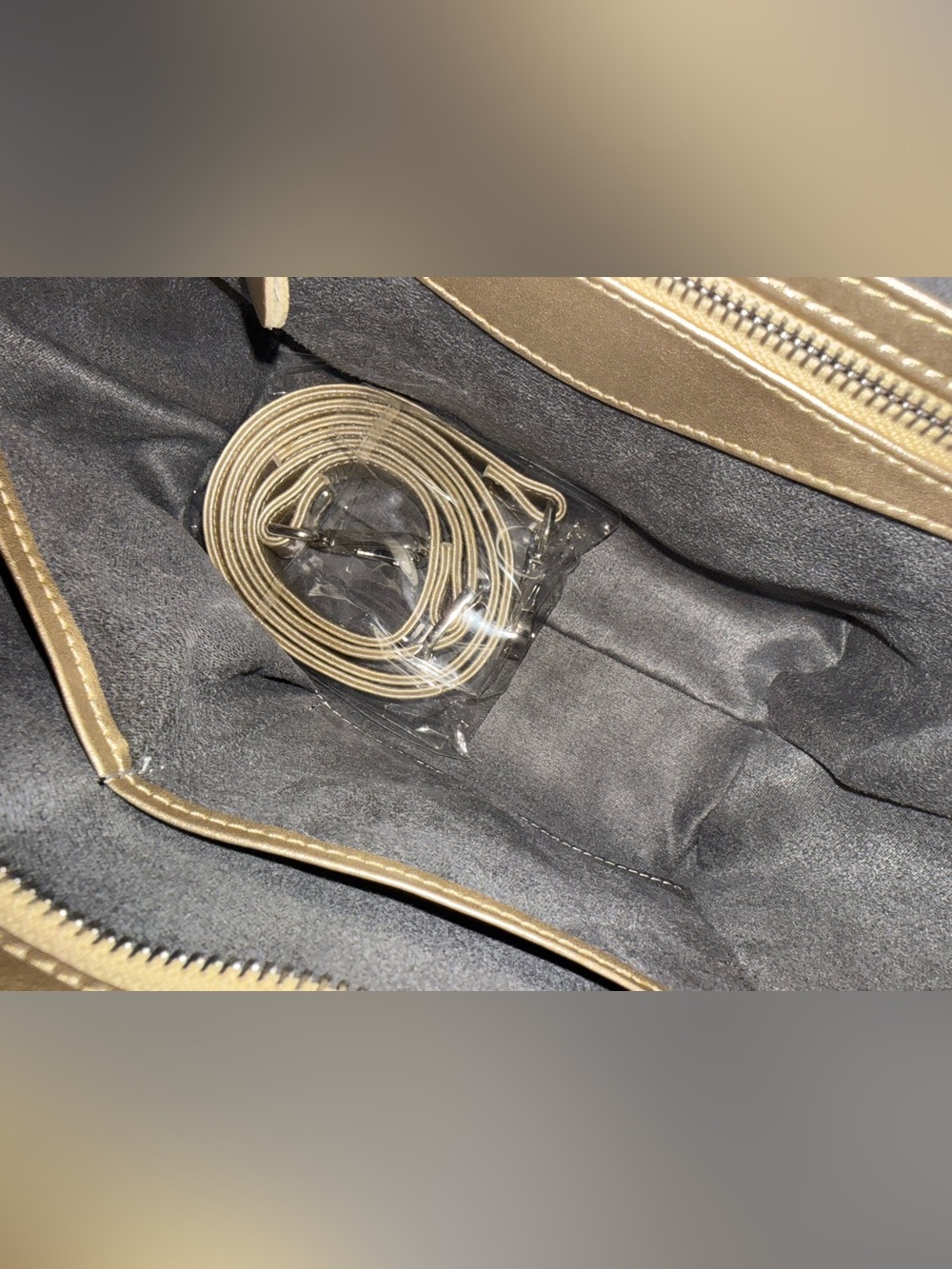 Rare Stingray Skin and Leather Bag - Picture 6 of 10